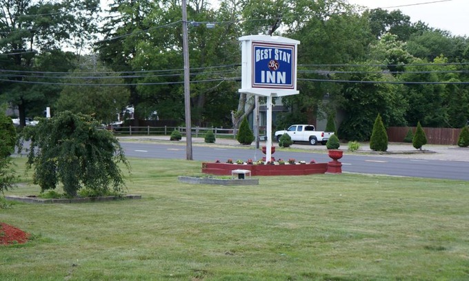 Plainville Hotel | Best Stay Inn