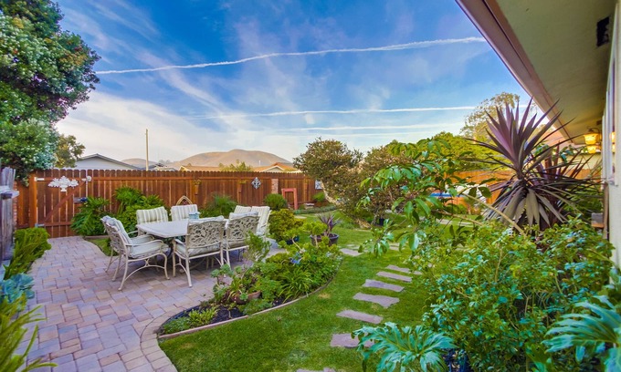 Morro Bay House | Best time of year is NOW!Gorgeous Home,Walk to Sand, Backyard Sanctuary,Dogs ok,