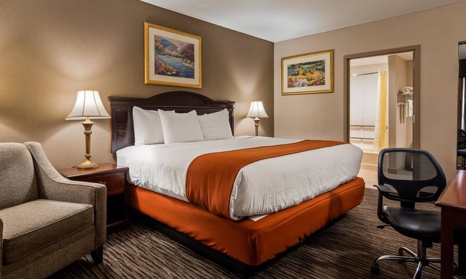 Utica Hotel | Best Western Gateway Adirondack Inn