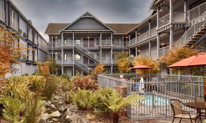 Eureka Hotel | Best Western Plus Bayshore Inn