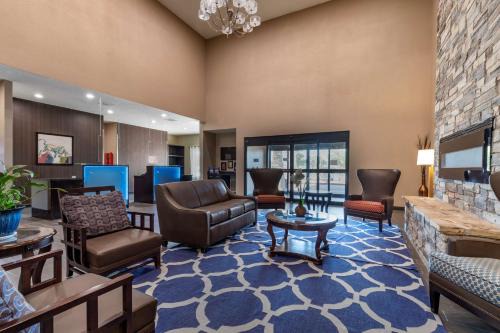 Big Lake Hotel | Best Western Plus Big Lake Inn