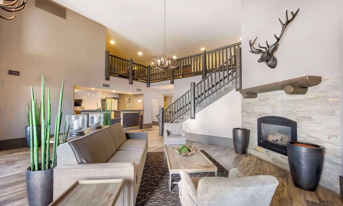 Evergreen Hotel | Best Western Plus Kalispell/Glacier Park West Hotel & Suites
