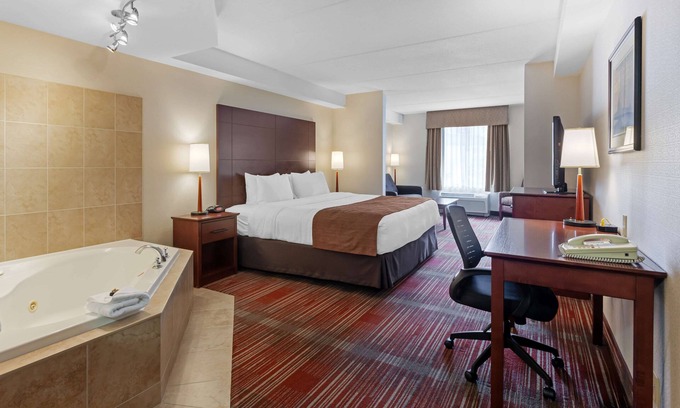 Huntsville Hotel | Best Western Plus Muskoka Inn