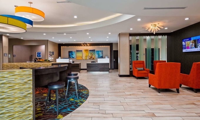 Pasadena Hotel | Best Western Plus Pasadena Inn and Suites