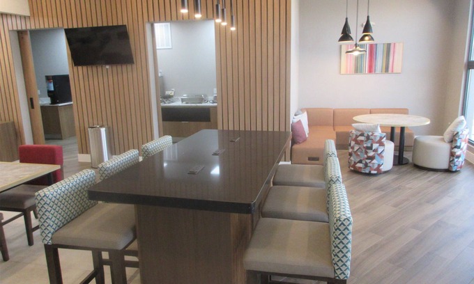 Southeast Houston Hotel | Best Western Plus Pearland/Houston Medical Center Hotel