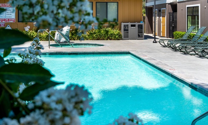 Calistoga Hotel | Best Western Plus Stevenson Manor