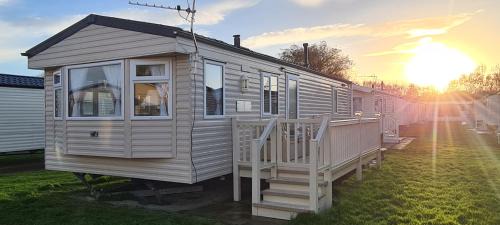 Rhyl House | Bewles Caravan