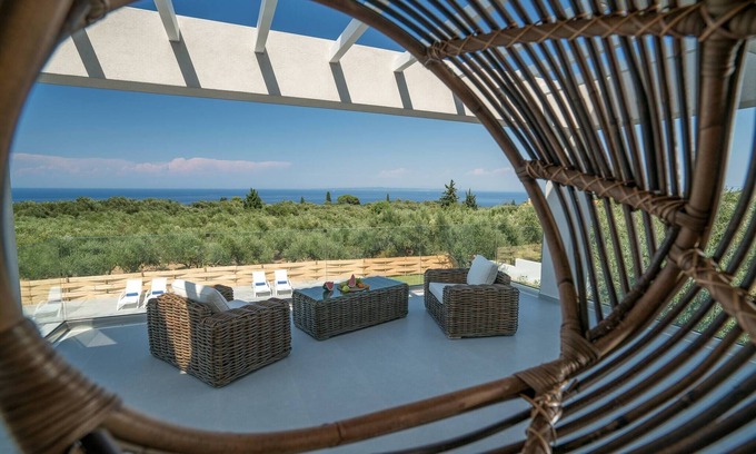 Akrotiri Villa | Bianca Luxury Villa - Private Pool