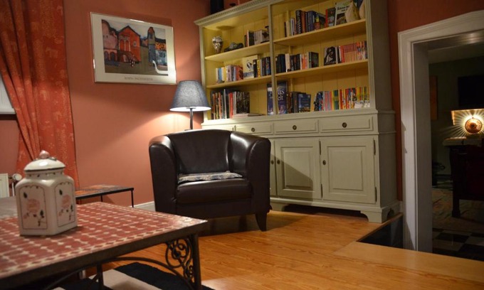 Halstenbek Apartment | Bickbargen - Haus mit 4 Schlafzimmern und Platz