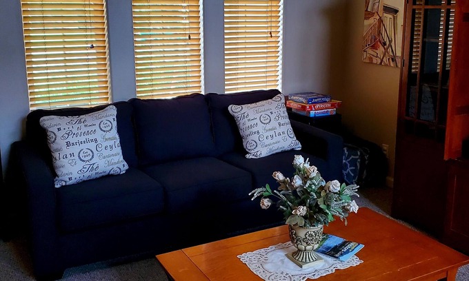 Salinas House | Big Beautiful Home: 4 Bedrooms/9 Beds/1 to18 Guests