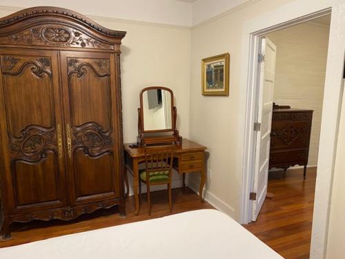 Lower Garden District Apartment | Big Easy Cottage