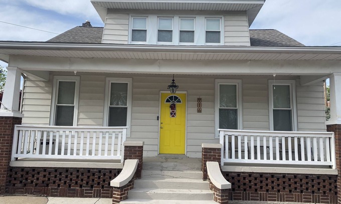 Alton House | Big enough for the entire family, multiple families or a group of friends!