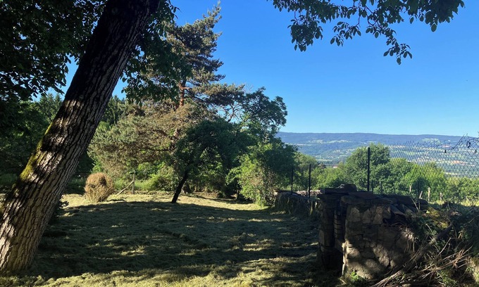 Beurieres House | BIG quiet house located on hiking trails