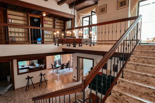 Dobling Villa | Big quiet Villa with garden and pool