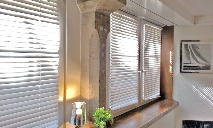 Hochschulen Apartment | BIJOU in pedestrian area with dish washer and Wifi