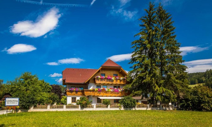 Lintsching House | Bio Bauernhof Schoberhof