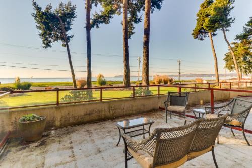 Birch Bay Apartment | Birch Bay Sunset View