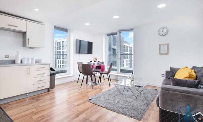Birmingham City Centre Apartment | Birmingham City Centre City View Apartments Central very close to Bullring