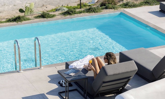 Imerovigli House | Blé Suites Santorini