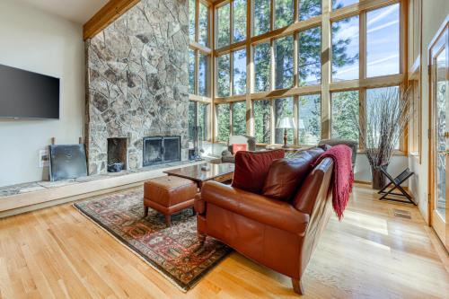 Black Butte Ranch House | Black Butte Ranch: Hilltop Getaway