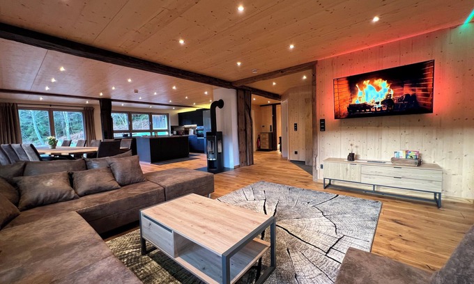 Wolfach - Saint Roman Ski Chalet | Black Forest House Kinzigtal *Whirlpool *Wellness *Chalet *Family *Single location