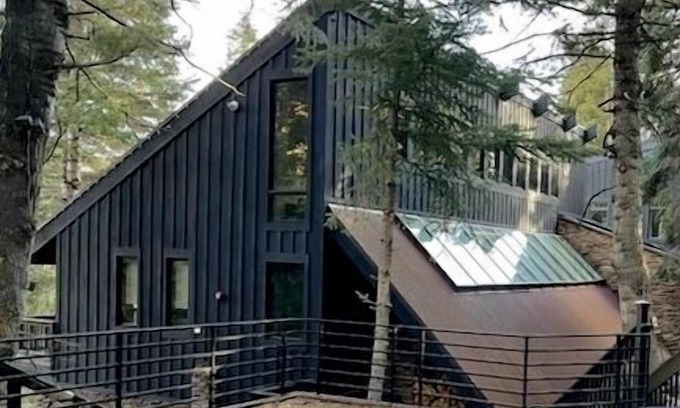 Sundance Cabin | BLACK FOREST RIDGE, 400 FT TO SKI RUNS, REC ROOM, GAMES