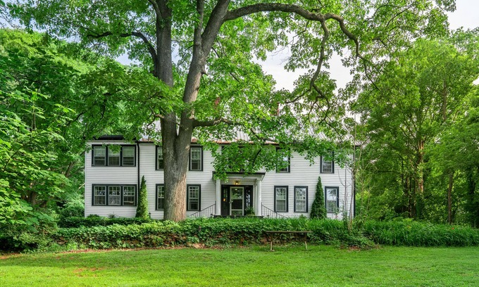 Black Mountain House | Black Mountain Inn
