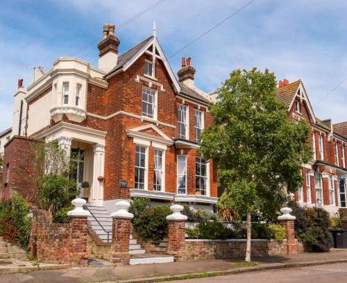 Hastings House | Black Rock House