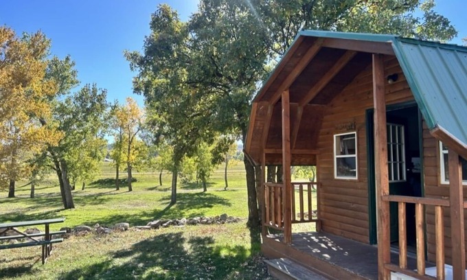 Sturgis Cabin | Blackhills Cabin with 2 Twin Beds in Sturgis, SD. Blocks to Downtown, Close to Deadwood, Spearfish and Mt. Rushmore