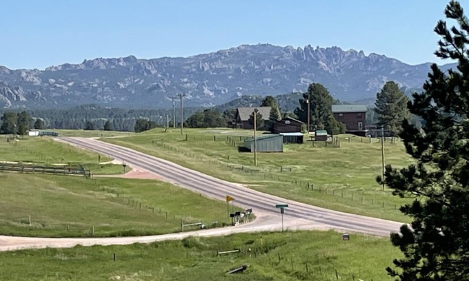 Custer House | Black’s Hills View