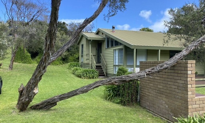 Blairgowrie House | Blairgowrie beach house escape. Only 5 minutes walk to Bridgewater Bay