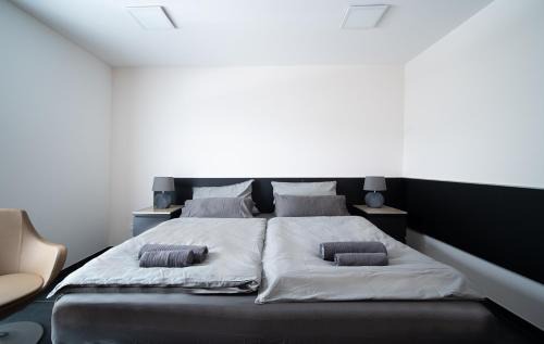 Rhein-Erft-Kreis District Apartment | Blauer Stein 7a WH04 - Apartment 2 SZ, 5 Betten