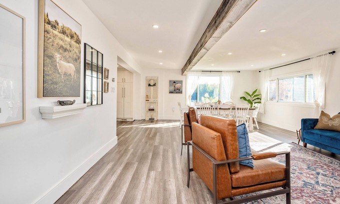 Bothwell House | Bloom House: A cozy farmhouse for 8, set on 6 acres of forest.