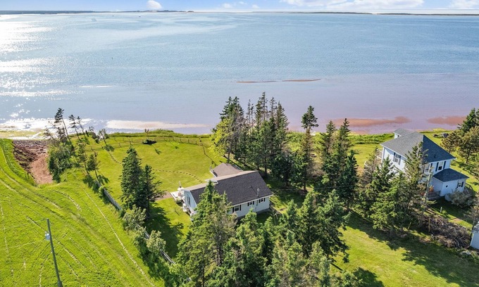 Blooming Point Cottage | Blooming Point Beauty on Tracadie Bay. Family & dog-friendly waterfront cottage!