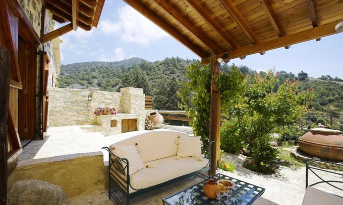 Apsiou House | Blue Cottage