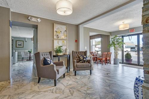 Waretown Hotel | Blue Creek Inn