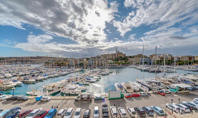 Ta' Xbiex Apartment | Blue Harbour, Marina View 2 Bedroom Apartment