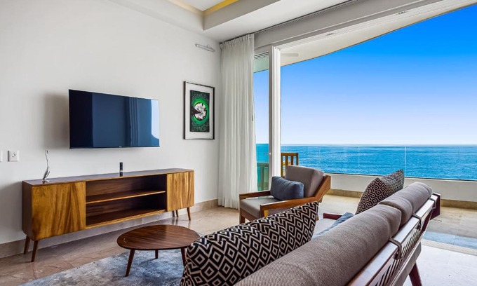 Mismaloya Apartment | Blue Horizon 502 at Residences