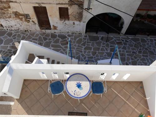 Naxos House | Blue House