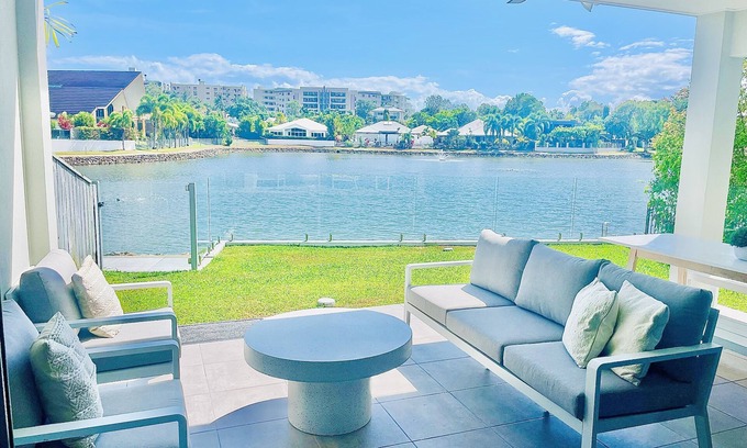 Trinity Beach House | Blue Lagoon Villa B