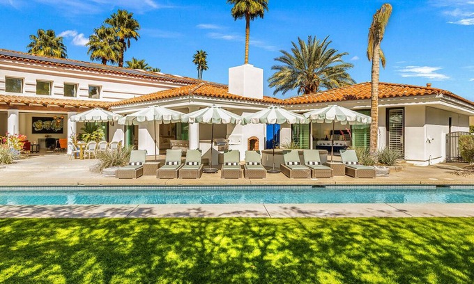 The Mesa House | 'Blue Lotus Villa' Half Acre in The Mesa