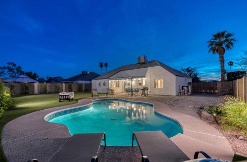 Tempe House | Blue Oasis With Private Heated Pool At No Cost