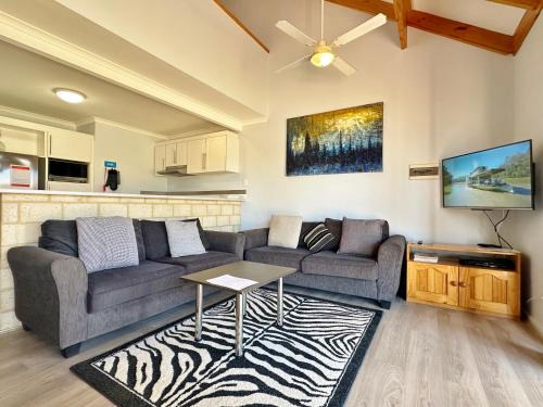 Kalbarri Apartment | Blue Ocean Villa 3 - Kalbarri, WA