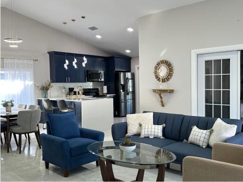 Citrus Park House | Blue Orchid Escape - 2 Bedrooms 2 Queen Beds