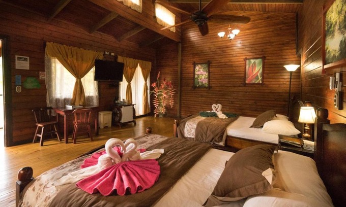 Guayabo Hotel | Blue River Resort & Hot Springs