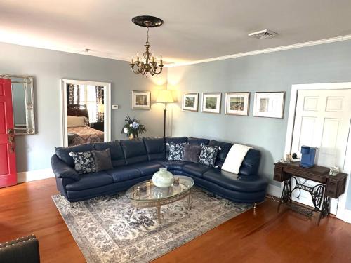 Elizabeth City Hotel | Blue Ruby Inn