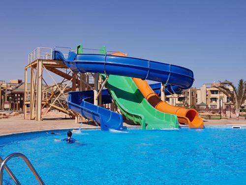 Zafarana Apartment | BlueBay Sokhna Chalet Aqua & Pool View شالية فندقى غرفتين للعلئلات فى بلو باى السخنه تطل مباشرة على الاكوا