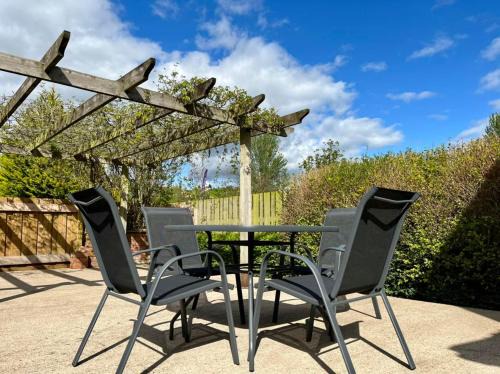 Ross-on-Wye House | Bluebell Cottage