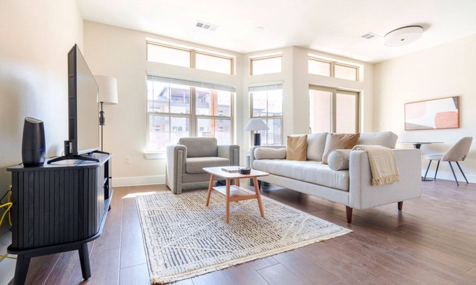 Scofield Farms Apartment | Blueground | Scofield Farms, pool, nr Walnut Creek Park