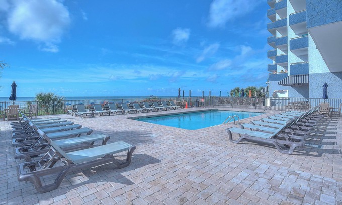Myrtle Beach Condo | Bluewater Resort by Elliott Beach Rentals